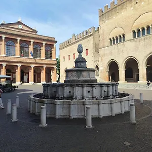  Apartment In Piazza Cavour Centro Storico Italy
