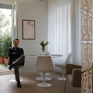  Apartment Porta Venezia Centro Italy